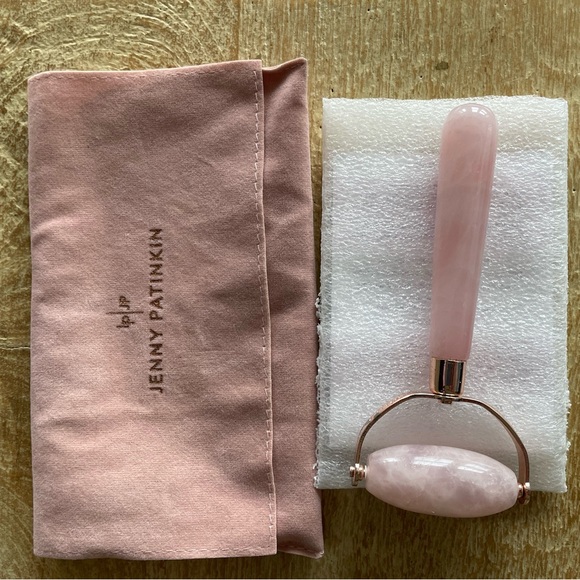 Never been used Jenny Patinkin Rose on Rose Quartz Face Roller - Picture 5 of 6